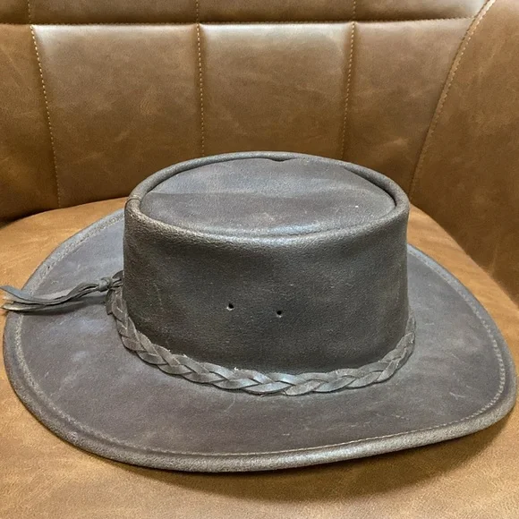 COPY - Minnetonka Unisex Tan Leather Fold Up Hat - Picture 12 of 17